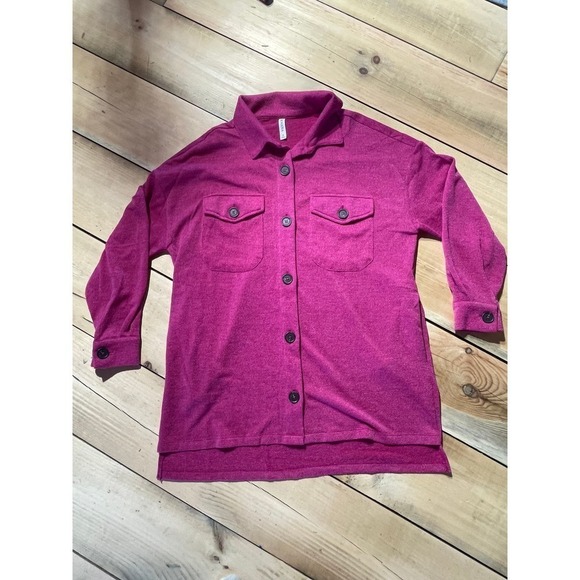 Zenana Women's Magenta button up shirt jacket/shacket. Size Small. - Picture 1 of 5